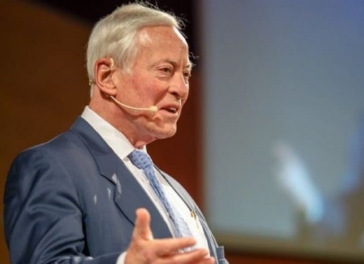 Nghệ Thuật Quản Lý Tài Chính Cá Nhân Chia Sẻ Từ Brian Tracy