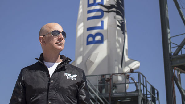 2 bài học quý từ ông ngoại giúp Jeff Bezos từ đứa trẻ bị khinh thường trở thành người giàu nhất thế giới