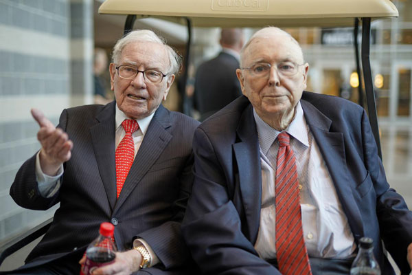 Đây là lý do tôi đưa con mình đến đại hội cổ đông gặp Warren Buffett 