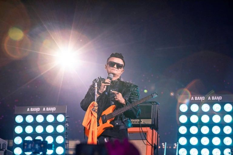 Năng lực bình thường, không tiền tài, gia thế, Harvard Business Review chỉ ra 5 yếu tố giúp Jack Ma thành công