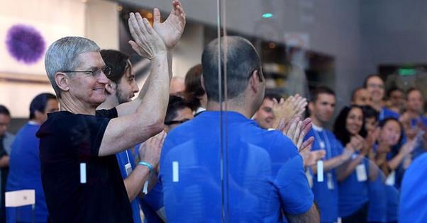 Bí mật thành công của các CEO và tỷ phú như Tim Cook, Bill Gates,..: Sử dụng thời gian rỗi khác hẳn người thường
