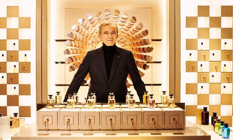 Những “cuộc săn mồi” của ông chủ Louis Vuitton, Dior
