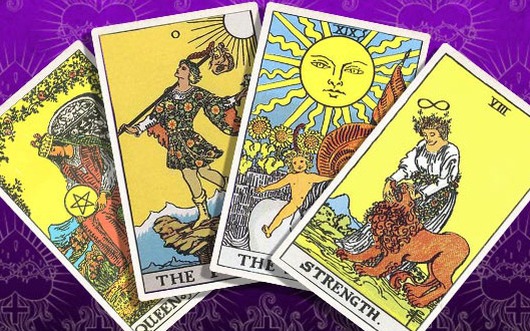 Tại sao nhiều người trẻ thích tìm đến chiêm tinh và bài Tarot khi gặp các vấn đề về tâm lý?