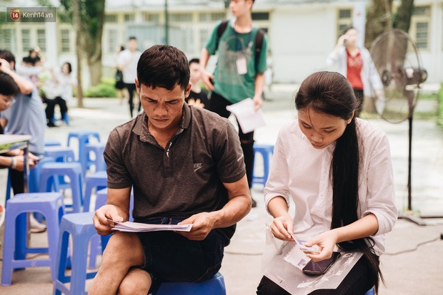 Xúc động tin nhắn bố gửi 1,5 triệu/ tháng cho con gái: "Ai có thể ghét bố, thậm chí coi thường bố nhưng riêng các con thì không được!"