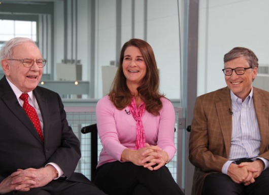 20 năm trước, Warren Buffett không tiếc đầu tư cả tỷ USD cho vợ chồng Bill Gates nhưng lời khuyên này mới là thứ khiến họ thức tỉnh và trân trọng suốt đời