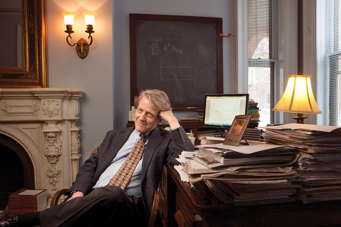 Robert Shiller bàn về nghệ thuật chọn cổ phiếu và tâm lý phức tạp của nhà đầu tư