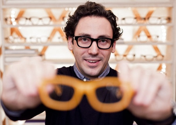 “Kỳ lân” Warby Parker phá thế độc quyền thị trường kính mắt