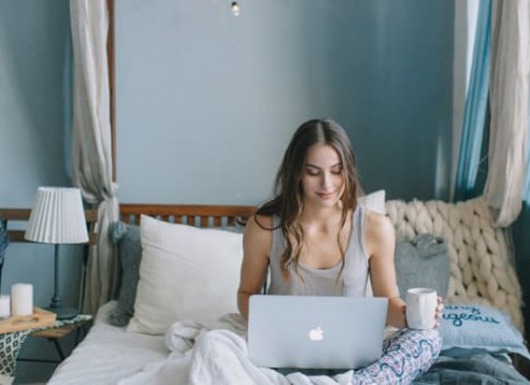 Chuyên gia năng suất hàng đầu của Google chia sẻ cách đối phó với sự căng thẳng và quá tải khi làm việc tại nhà mùa dịch