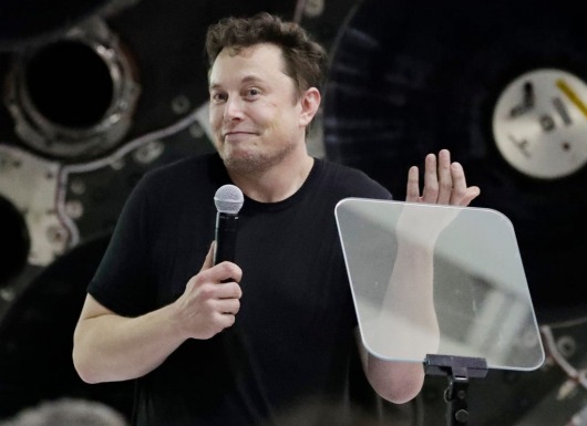 Elon Musk: “Đại học cơ bản chỉ để cho vui, không phải để học, có bằng không chứng minh năng lực hơn người"