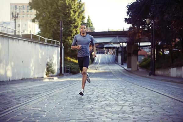 10 bước để có tư thế chạy bộ đúng chuẩn cho các New Runner