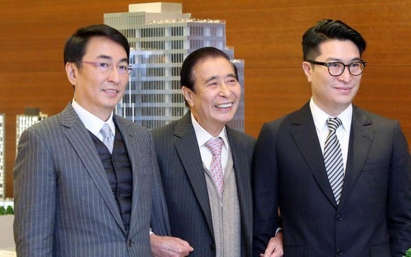 Ai là người được mệnh danh là Warren Buffett ở Hong Kong?