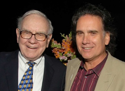 Con trai Warren Buffett: Cuộc sống đạm bạc và cách tiêu tiền thừa kế