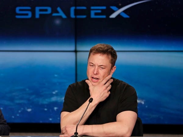 Elon Musk kiếm và tiêu khối tài sản 38,2 tỷ USD ra sao