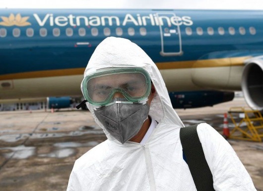 Khó khăn của hàng không Việt Nam, Thái Lan đệ đơn phá sản hàng không quốc gia