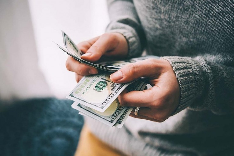 Quản lí tài chính cá nhân hiệu quả: #1 Tiền liên quan đến tâm lý nhiều hơn là toán học