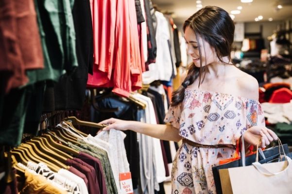 Quản lí tài chính cá nhân hiệu quả: #1 Tiền liên quan đến tâm lý nhiều hơn là toán học
