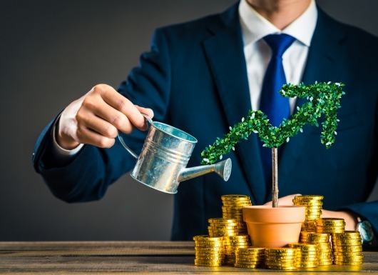 Bốn điểm khác biệt giữa Vàng và Bạc mà các nhà giao dịch cần biết khi chọn đầu tư!