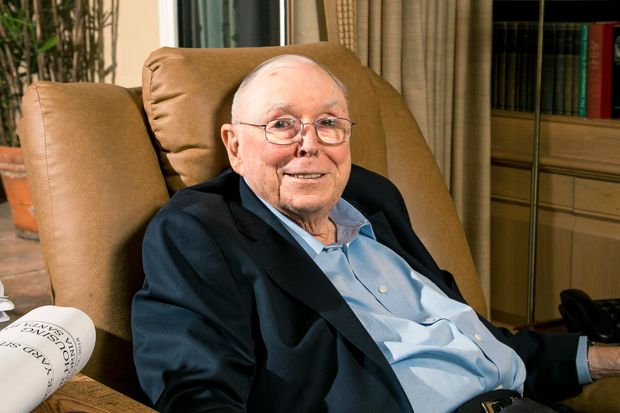 Charlie Munger: Chúng tôi đang lái một con thuyền ra khơi thì gặp phải cơn bão tồi tệ nhất từ trước đến nay