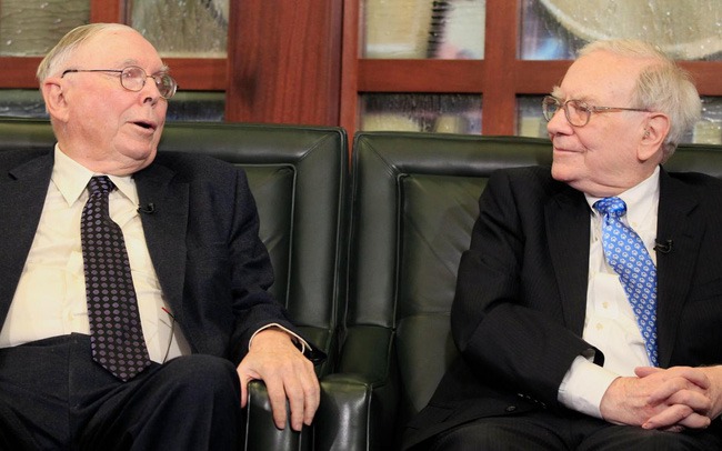 Charlie Munger: Chúng tôi đang lái một con thuyền ra khơi thì gặp phải cơn bão tồi tệ nhất từ trước đến nay