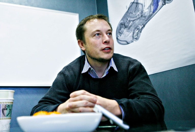 Tỷ phú Elon Musk: Từ đứa trẻ lập dị đến 'Iron Man' phiên bản đời thực