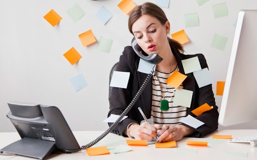 89 tuổi như Warren Buffet vẫn còn học PPT, còn bạn vẫn ở đó lười biếng: Hôm nay thoải mái an nhàn, ngày mai chính sự an nhàn ấy ép bạn không còn đường lui!