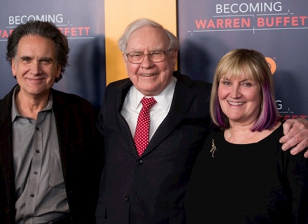 200 triệu USD trôi qua tay "nhẹ tựa lông hồng", đây là cách con út của Warren Buffett sống một cuộc đời không hối tiếc