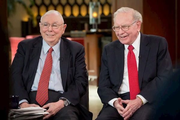 Học tư duy đầu tư của Warren Buffett để chiến thắng TTCK