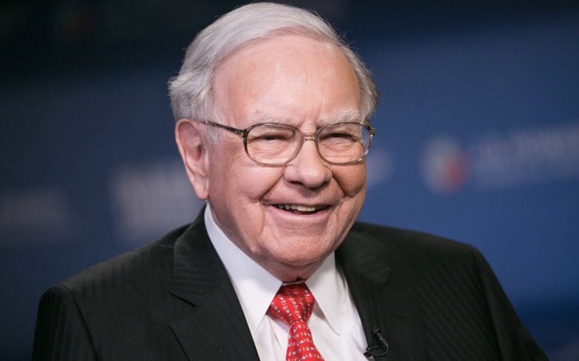 "Im hơi lặng tiếng" một thời gian, Warren Buffett có thương vụ khủng đầu tiên trong đại dịch Covid-19