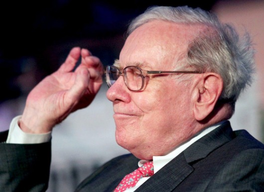 Vì sao Warren Buffett vẫn là một nhà đầu tư giá trị dù không sở hữu cổ phiếu hàng không?