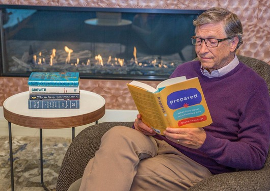 3 nguyên tắc đọc sách của Bill Gates mà bạn có thể áp dụng ngay
