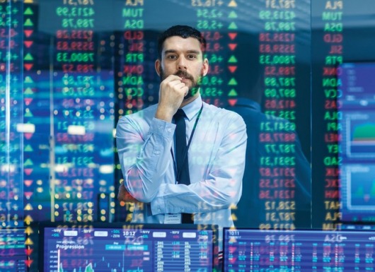 Covid lần 2: Khối ngoại phản ứng khác biệt