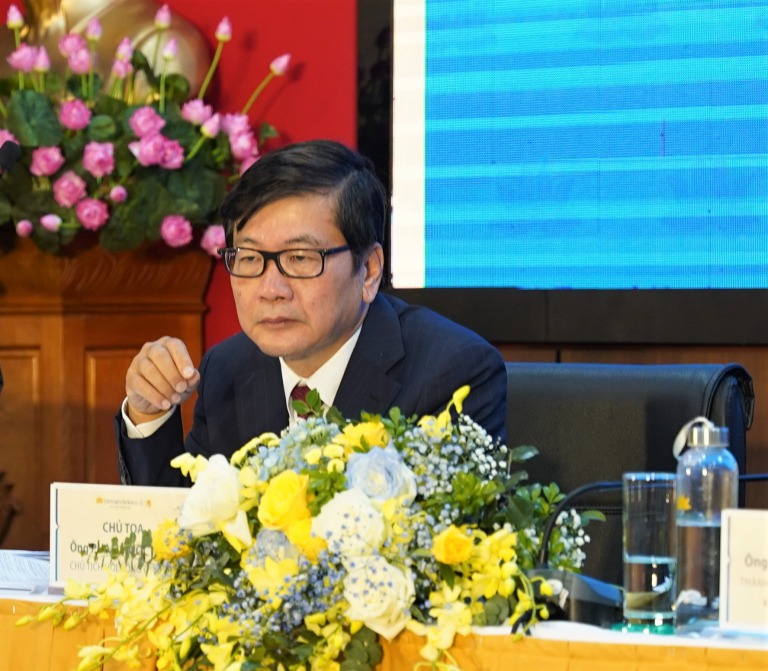 Đại dịch tái bùng phát bẻ gãy đà phục hồi của hàng không Việt