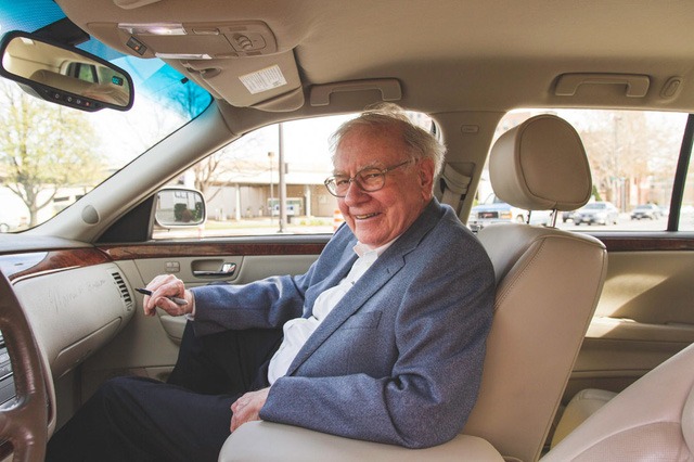 8 chia sẻ về đầu tư và lãnh đạo của Warren Buffett trong cuốn sách mới của tỷ phú Mỹ