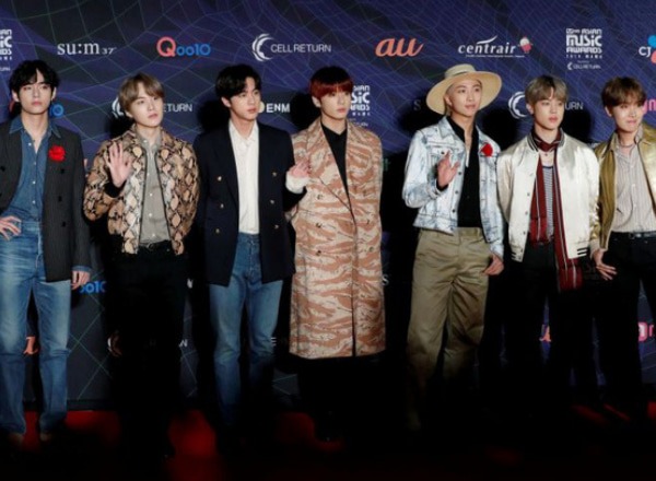 Cổ phiếu công ty quản lý nhóm nhạc BTS ra mắt sàn chứng khoán gấp đôi giá IPO