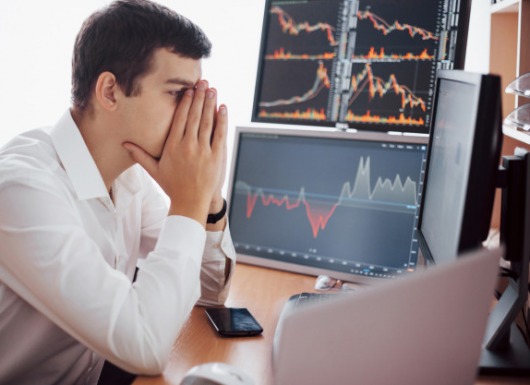 Chuyện ĐẦU TƯ: Có thực sự phải xem bảng điện trong giờ giao dịch?