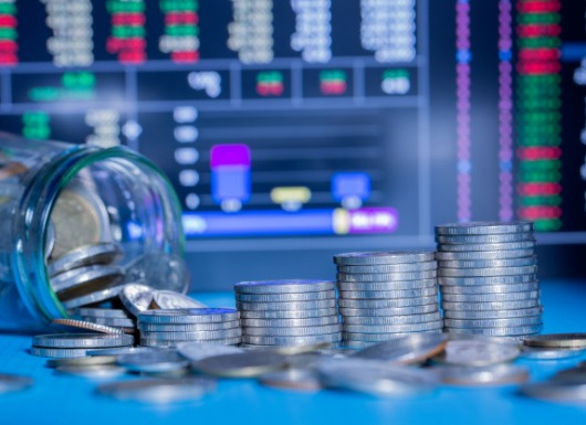 Có nên mua - bán cổ phiếu theo dự báo?