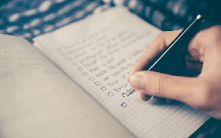 Checklist - Chiến thuật sống còn để trở thành nhà đầu tư giá trị chuyên nghiệp