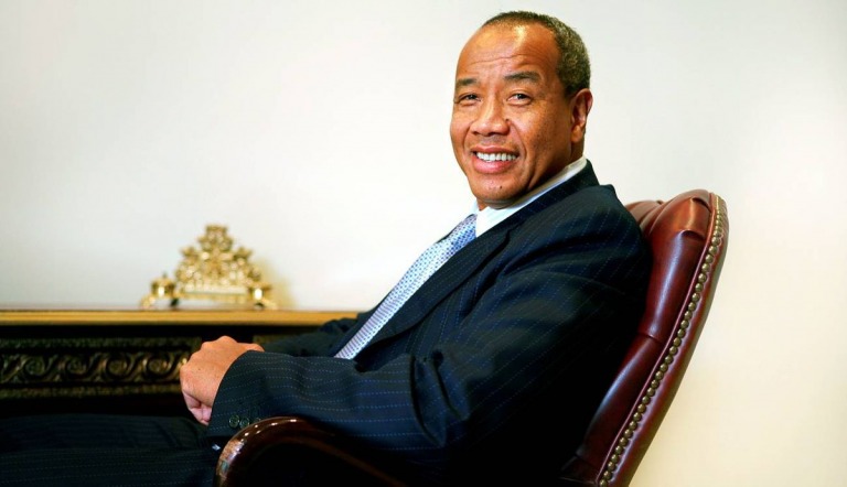 Michael Lee Chin - Trở thành tỷ phú đầu tư nhờ chỉ dựa vào 5 phương pháp chọn cổ phiếu