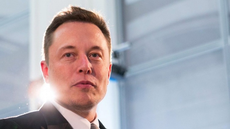 Tesla vừa có hành động chưa từng có trong tiền lệ: Xóa sổ phòng PR, tuyên bố không làm việc với báo chí