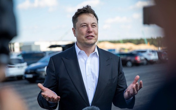 Tesla vừa có hành động chưa từng có trong tiền lệ: Xóa sổ phòng PR, tuyên bố không làm việc với báo chí