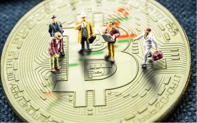 Bitcoin, lan đột biến, sốt đất ảo: Vì sao nhiều người sẵn sàng bỏ số tiền to như con voi để mua các sản phẩm giá trị thực bằng con kiến?