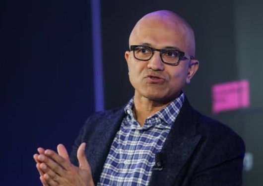 CEO Microsoft: ‘Nâng nhóm mình lên, hạ người khác xuống’ không phải là lãnh đạo