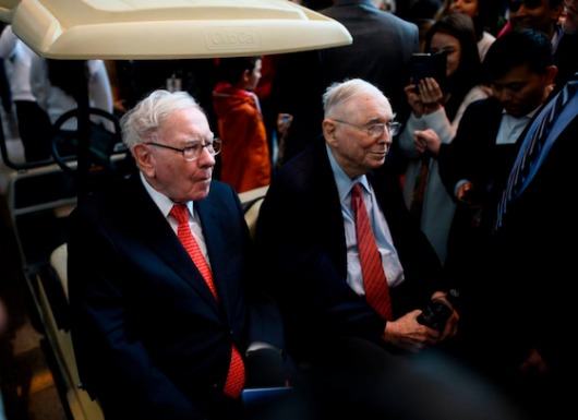 Charlie Munger không muốn thuê Elon Musk làm việc, tại sao?