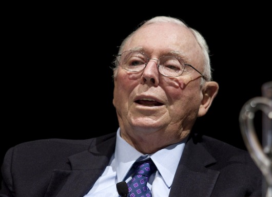 Charlie Munger: Từ cuộc đời sóng gió đến nhà đầu tư đại tài