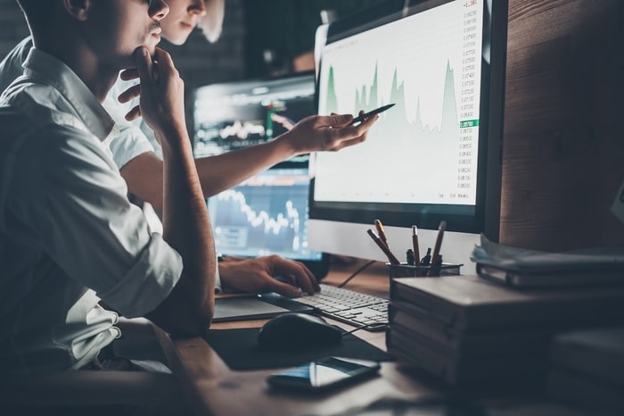 Financial Times: Bị coi là “mang tư duy cờ bạc” nhưng giới đầu tư nhỏ lẻ nghiệp dư đang thực sự định hình lại thị trường chứng khoán