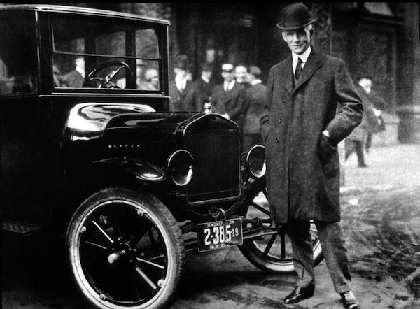 Henry Ford tới ngân hàng vay tiền và bị chế nhạo, vì sao?