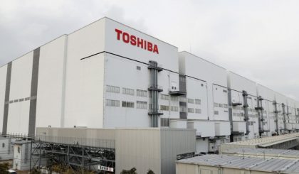 Toshiba: Từ gã khổng lồ tới người tí hon