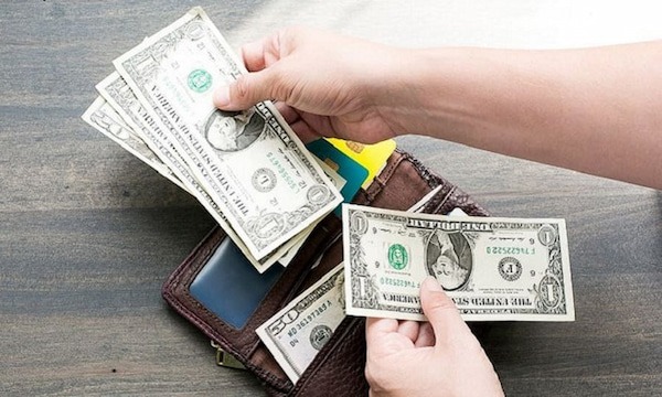 MỘT NGÀY KHÔNG TIÊU TIỀN ĐỂ ĐỔI LẤY BÀI HỌC CẢ ĐỜI