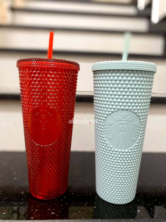 Hiện tượng ĐẦU CƠ ly Starbucks, giá tăng tăng 20 lần nhưng vẫn "cháy hàng"