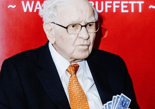 Những điều "lạ lùng" trong báo cáo thường niên của Warren Buffett